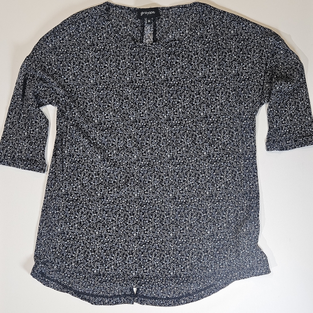 Grayson Blouse Womens Size Medium‎ Blue Floral Half Sleeve